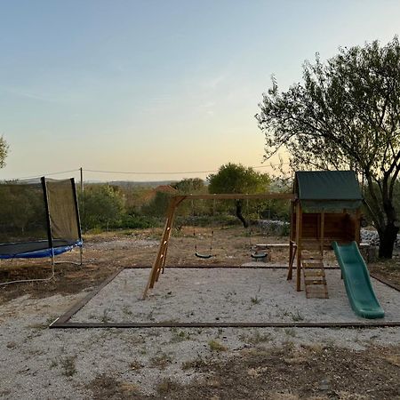 Vila Relax And Unwind: Family-Friendly House Near Zadar In Zagrad Exteriér fotografie